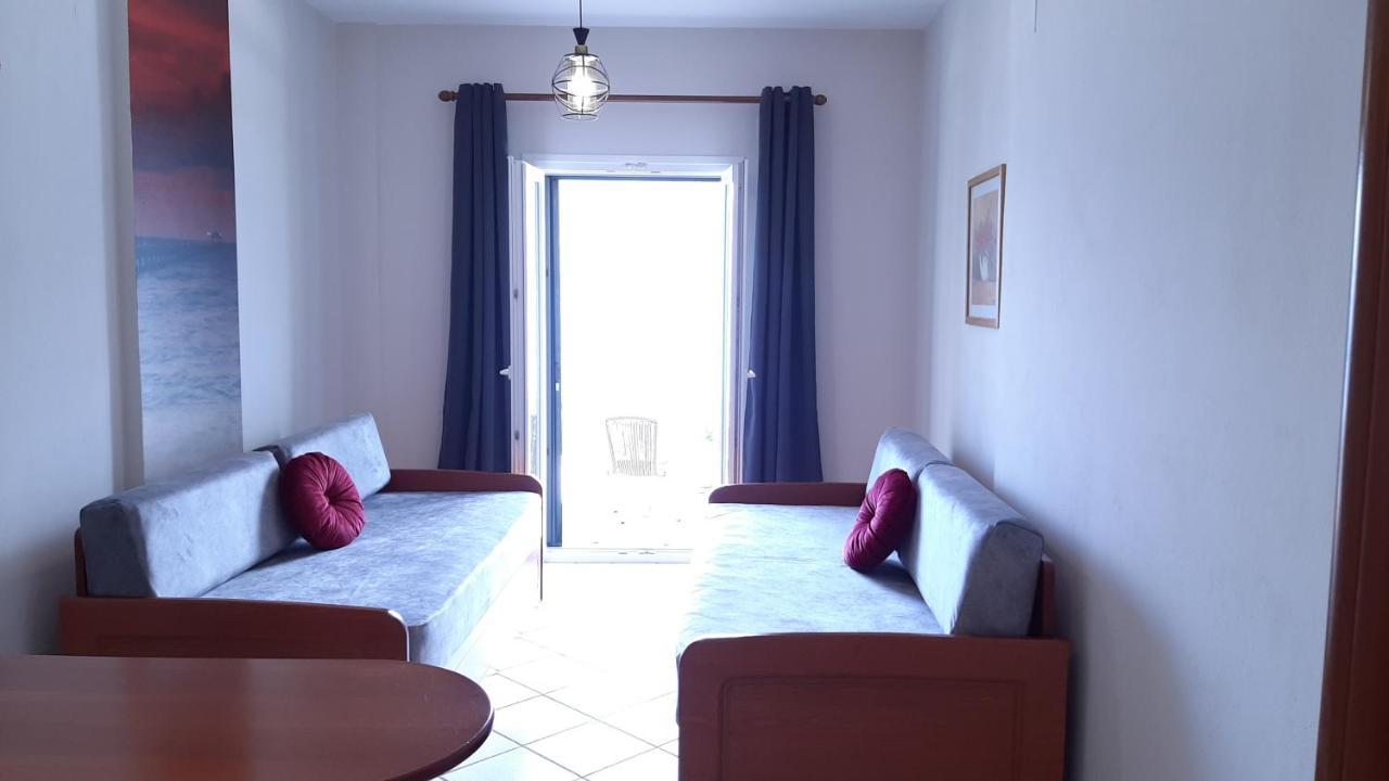 Blue Bay Apartments Sívota エクステリア 写真